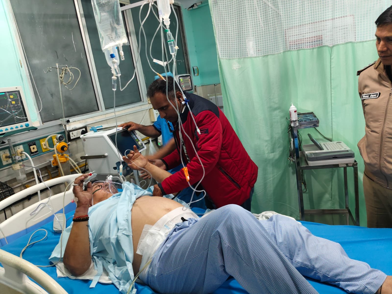 तस्करी की सूचना पर कार्यवाही करने खनस्यू पहुंची STF की टीम पर बदमाशों द्वारा फायरिंग